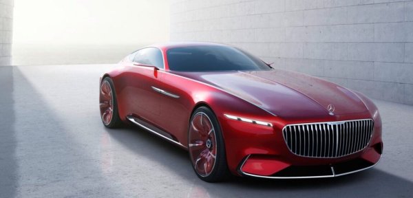 Vision Mercedes-Maybach 6 Cabriolet е круизър с падащ покрив, който дебютира на събитието &bdquo;Седмица на автомобилите в Монтерей&ldquo; през август 2017 г. Това е изцяло електрическо чудо, създадено с намерението да изглежда добре през всяко следващо десетилетие. Тази кола щеше да е зашеметяваща, ако беше произведена преди 100 години. Сега е прекрасна и трябва да продължи да бъде прекрасна и след сто години. И, честно казано, учудващо е как са успели да поставят само две седалки в 6-метрово пространство на каросерията.
Концептуалният автомобил предлага изцяло електрически 738 к.с., обявена ограничена максимална скорост от 249 км/ч, като ускорява от 0 до 100 км/ч за по-малко от 4 секунди.
